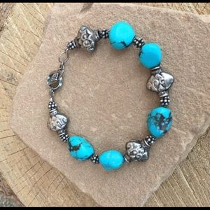 Handmade 7 3/4” Chunky Turquoise and Silver Beaded Bracelet